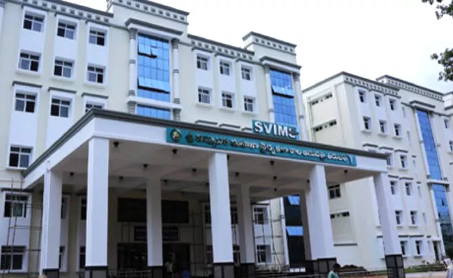Corona Virus: SIVMS Doctor kept under isolation on request - Sakshi