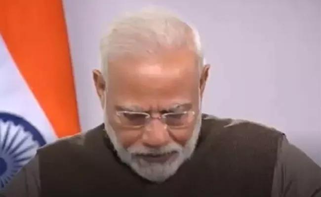 PM Narendra Modi gets emotional As Jan Aushadhi Beneficiary Thank Him - Sakshi