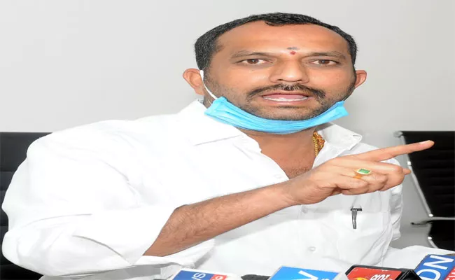 Roop Kumar Yadav Slams On Kotamreddy Srinivasulu Reddy Due Corona Masks - Sakshi