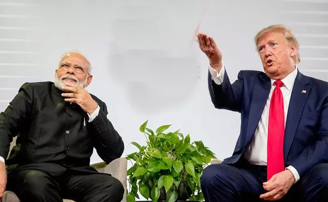 PM Modi not in good mood about China says DonaldTrump - Sakshi