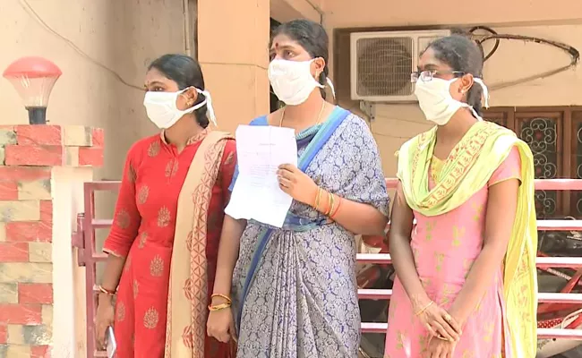 ​House Owner Inhuman Behaviour On Corona Negative Patients In Tirupati - Sakshi