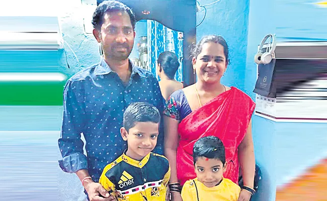 Wife Death Husband Commits End Lives in Hyderabad - Sakshi