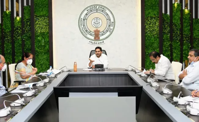 CM YS Jagan Review Meeting Over Treatment To Coronavirus Patients - Sakshi