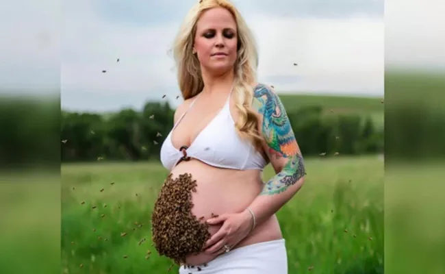 Texas Woman Maternity Photo Shoot With 10k Honey Bees On Her Belly - Sakshi