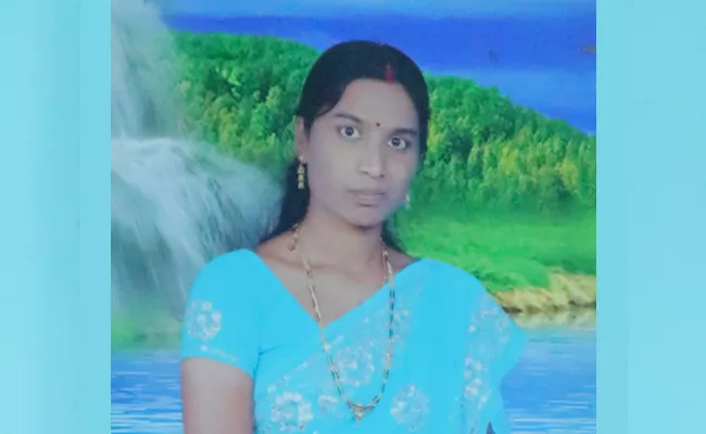 Younger Brother Killed Elder Sister in YSR Kadapa - Sakshi