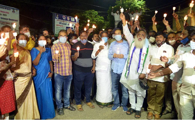Candle Light Rally In Kurnool In Support Of Decentralization - Sakshi