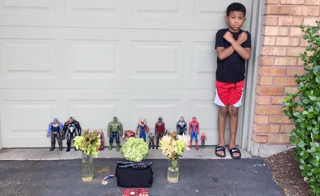 7 Years Old Boy Pays Special Tribute To Black Panther Chadwick Boseman - Sakshi