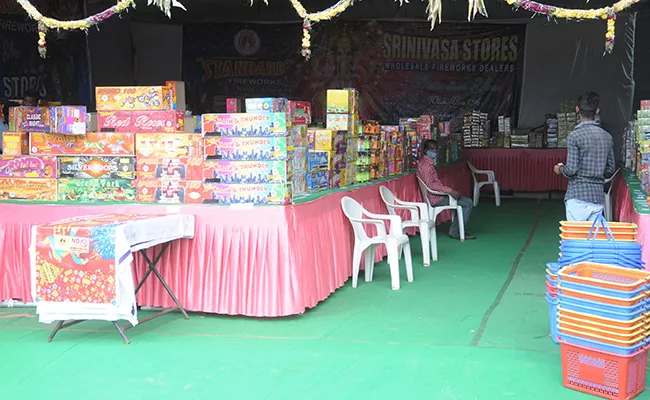 CAIT Diwali Sales Cross Rs 72000 Crore Huge Loss For China Amid Boycott - Sakshi