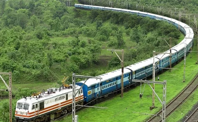 Private Trains In India To Run By March 2023 - Sakshi
