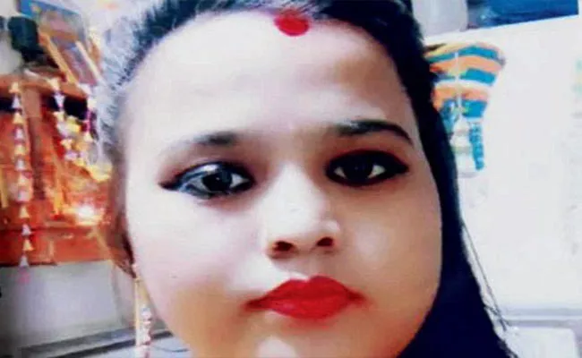 Woman Body In Sack Found At Mumbai Beach Identified - Sakshi