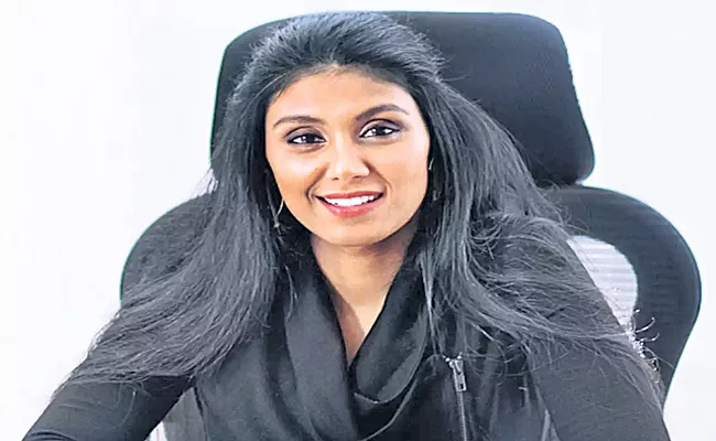 HCL Tech Roshni Nadar tops the list of India wealthiest women - Sakshi
