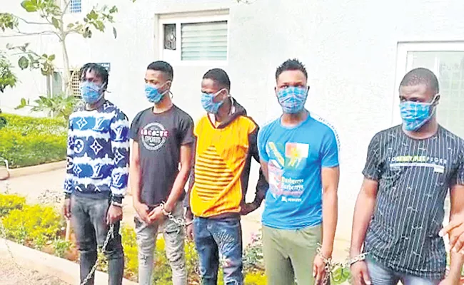 Police Arrested Five Foreign Nationals In Hyderabad Over Catfishing Case - Sakshi