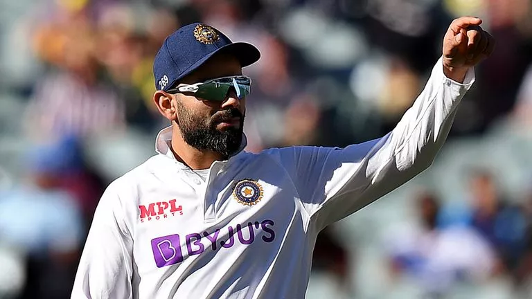 Team India Batsmans Virat Kohli, Pujara Moves Down To 5th And 7th Positions In ICC Test Rankings - Sakshi