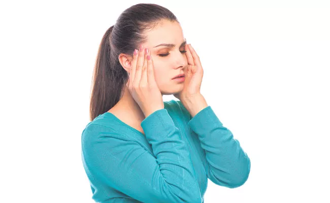 What Causes A Sudden Migraine And What To Do In telugu - Sakshi