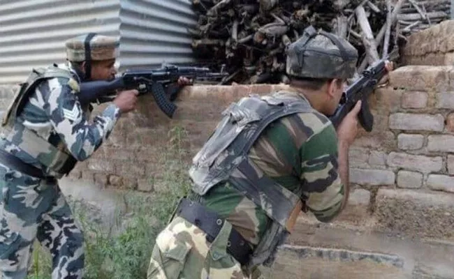 3 Terrorists Killed In Encounter In Kashmir Shopian - Sakshi