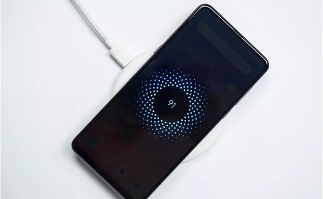 Xiaomi Working on a Phone With 200W Fast Charging - Sakshi