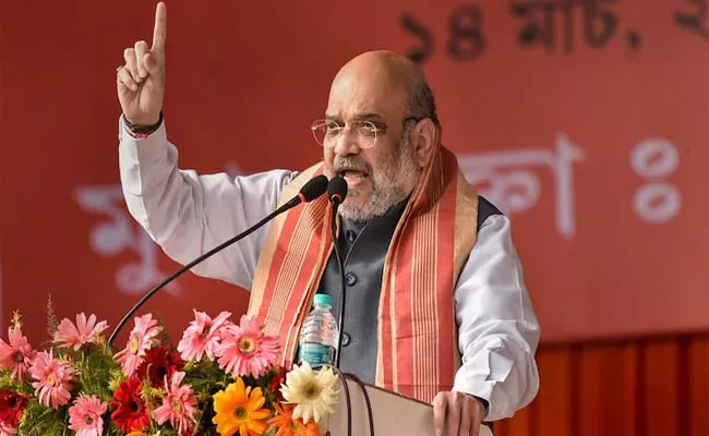 Amit Shah Holds Roadshow In West Bengal - Sakshi