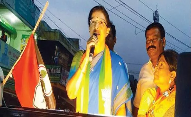 Actress Gautami Fires On Kamal Haasan Over Tamil Nadu Election Campaign - Sakshi
