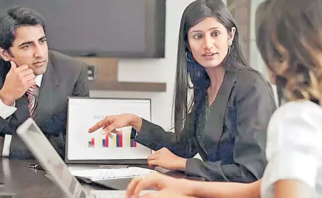 Women Ruling As Managers In Mutual Funds - Sakshi