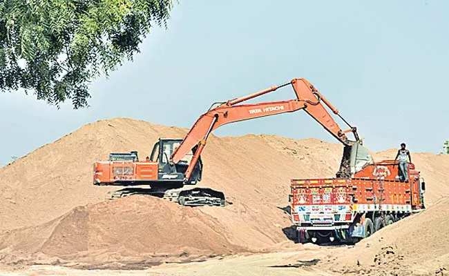 Illegal Excavation Of Sand Officer Fails Monitoring On Transport - Sakshi
