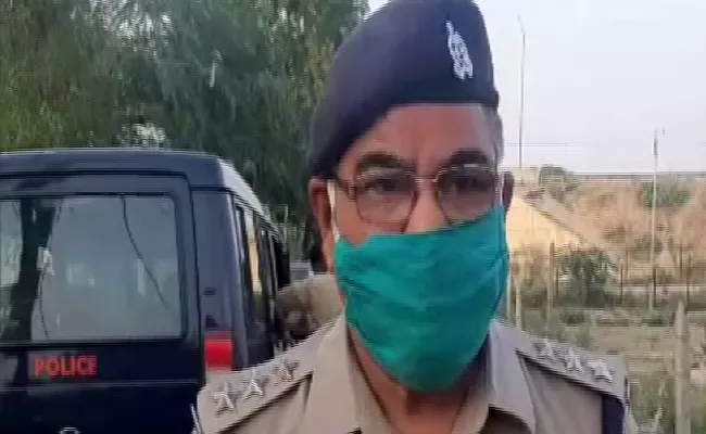 Uttar Pradesh 4 Children Trapped In Car Deceased Of Suffocation - Sakshi