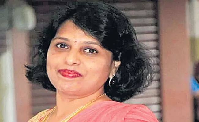 Chetana Jain is a Owner Of dhrumataru consultants - Sakshi