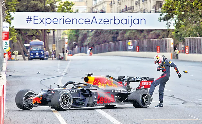 Perez wins Azerbaijan GP after Verstappen crashes from lead - Sakshi