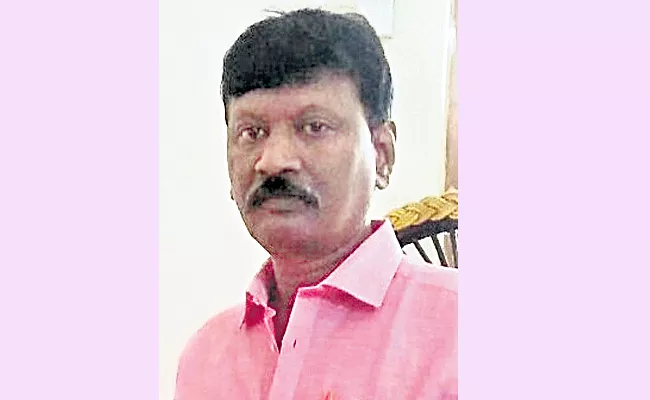 Senior Journalist Kolapudi Prasad Passed Away In Hyderabad - Sakshi