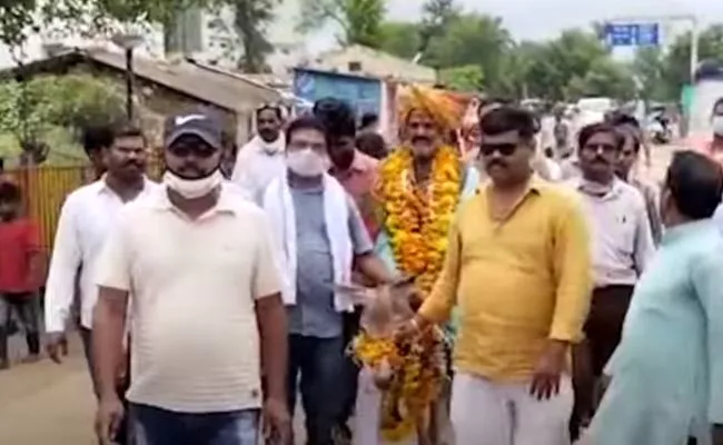 Madhya Pradesh: Sarpanch Rally On Donkey For Rain In Vidisha District - Sakshi