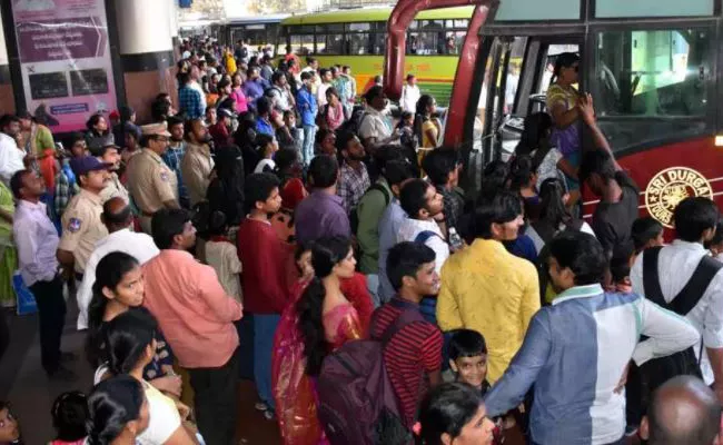 Online Bus Ticketing Platform Redubs Announced Vaccinated Bus Service in india - Sakshi