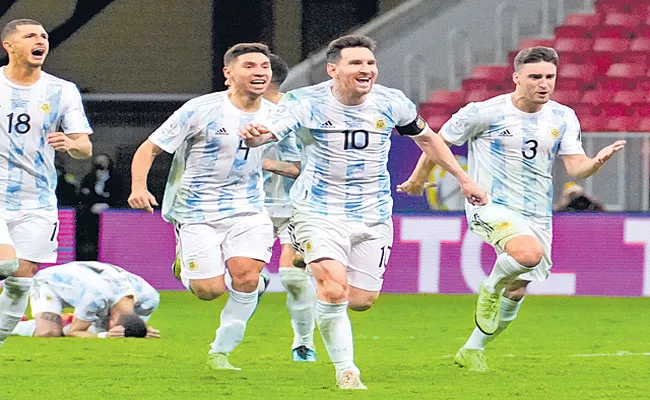 Argentina beat Colombia to reach Copa America final against Brazil - Sakshi