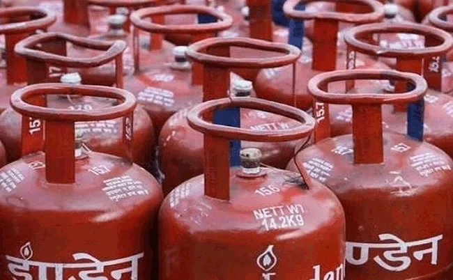 Get a new LPG connection by giving a missed call - Sakshi