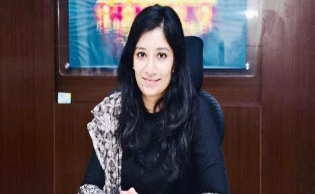 Anupama Anjali: IAS Officer Cracked UPSC Exam In 2nd Attempt - Sakshi