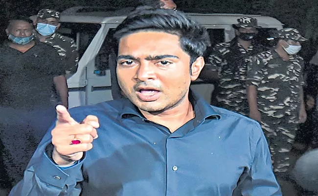 TMC MP Abhishek Banerjee questioned for 9 hours by ED - Sakshi