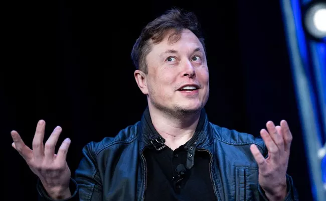 Elon Musk plans to start Starlink broadband service in India from Dec 2022 - Sakshi