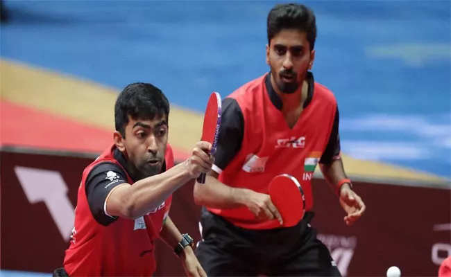 Sathiyan and Harmeet Desai reach to doubles final - Sakshi