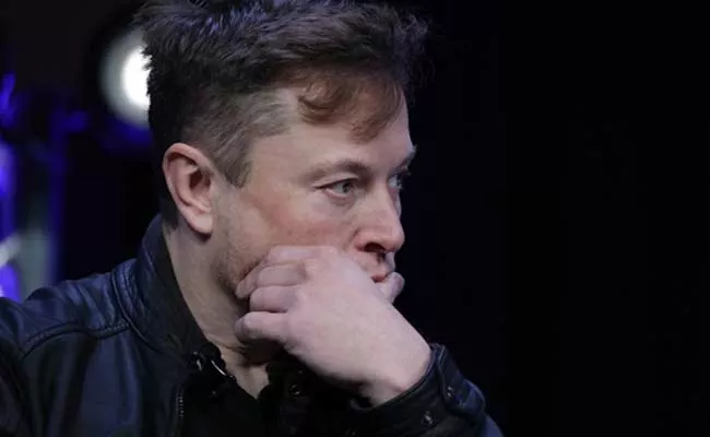 Elon Musk Could Face Billions Fine Over Solarcity Lawsuit - Sakshi