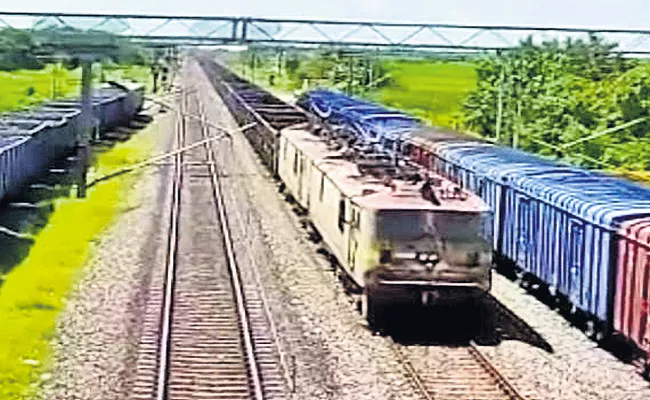 Trishul train was successfully operated from Vijayawada division - Sakshi