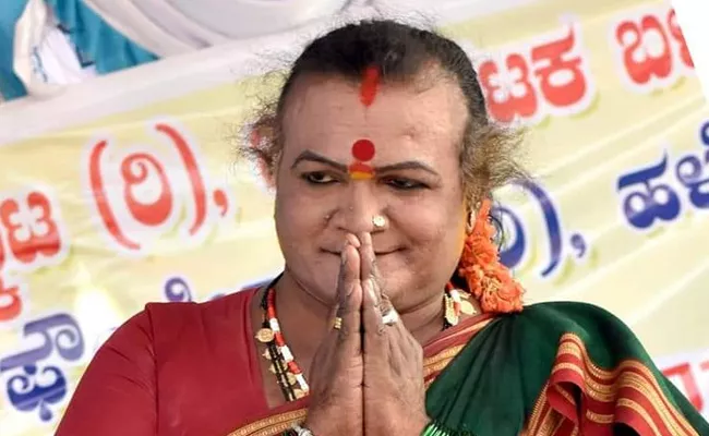 Transgender Folk Dancer Jogati Manjamma Revealed Shocking Things About Her Life - Sakshi