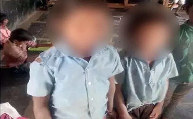 Government Stop School Uniform Due Corona Pandemic Karimnagar - Sakshi