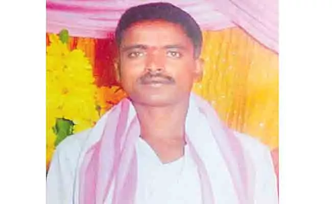 Farmar Commits Suicide Tragedy In Mahabubnagar - Sakshi