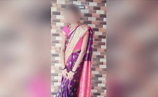 Girl Beheaded For Eloping By BrotherMother In Maharashtra - Sakshi