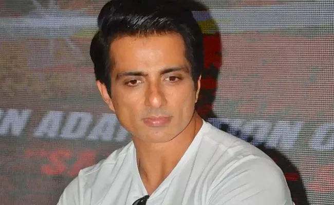 BMC Send Another Notice To Sonu Sood Over Illegal Hotel - Sakshi