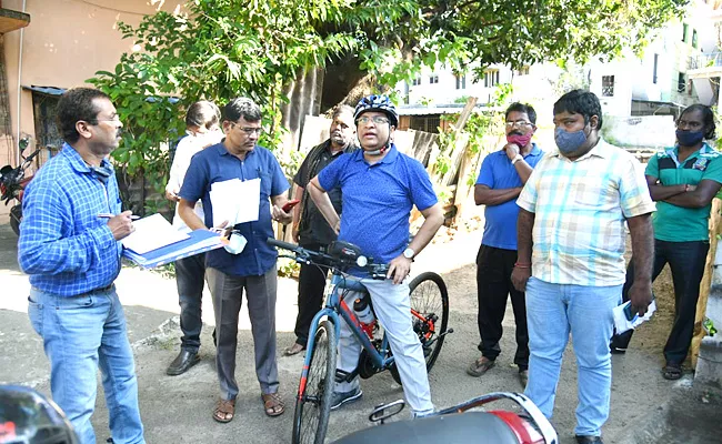 Waltair Railway Division DRM Anup Kumar Visits Thatichetlapalem On Cycle - Sakshi