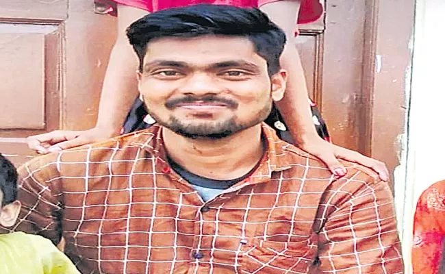 Telangana: Man Bludgeoned To Death In Ranga Reddy District - Sakshi