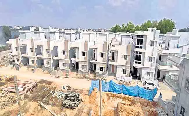 Contractor Illegal House Construction Fraud In Hyderabad - Sakshi