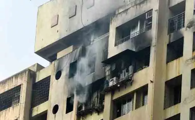 Maharashtra Govt And PM Modi Announces Ex Gratia For Mumbai Fire Accident - Sakshi