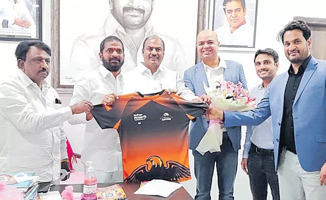 Rupay Prime Volleyball League: Hyderabad Black Hawks Jersey Unveiled - Sakshi