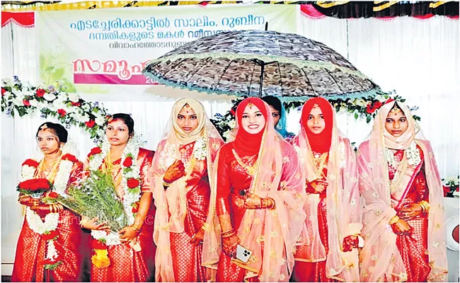 Different wedding style in Kerala - Sakshi