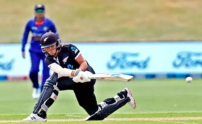 New Zeland Women Beats India By 3 Wickets 2nd ODI - Sakshi
